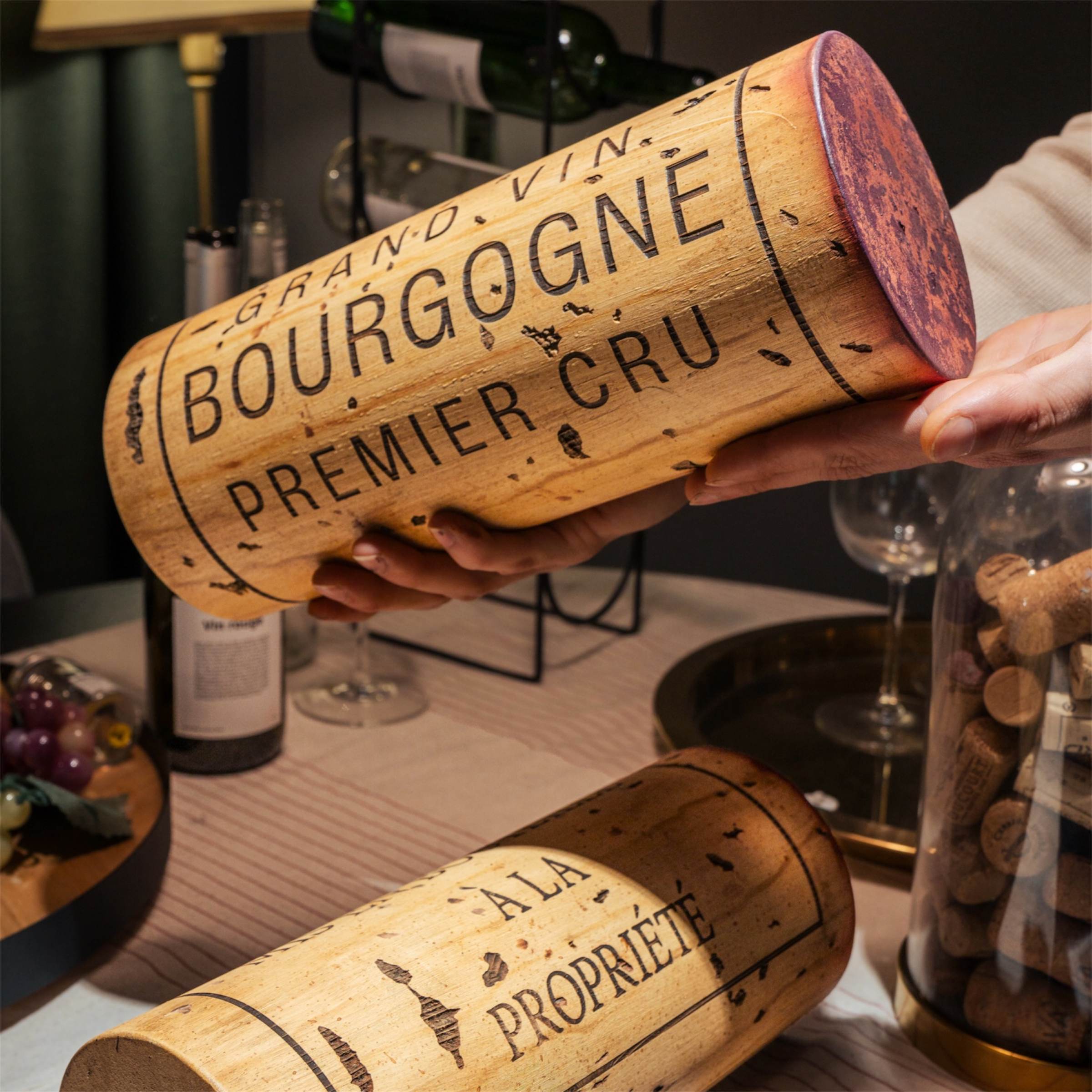 L'Édition Empreinte Bourgogne – Bouchon de Vin Sculptural (30 cm)